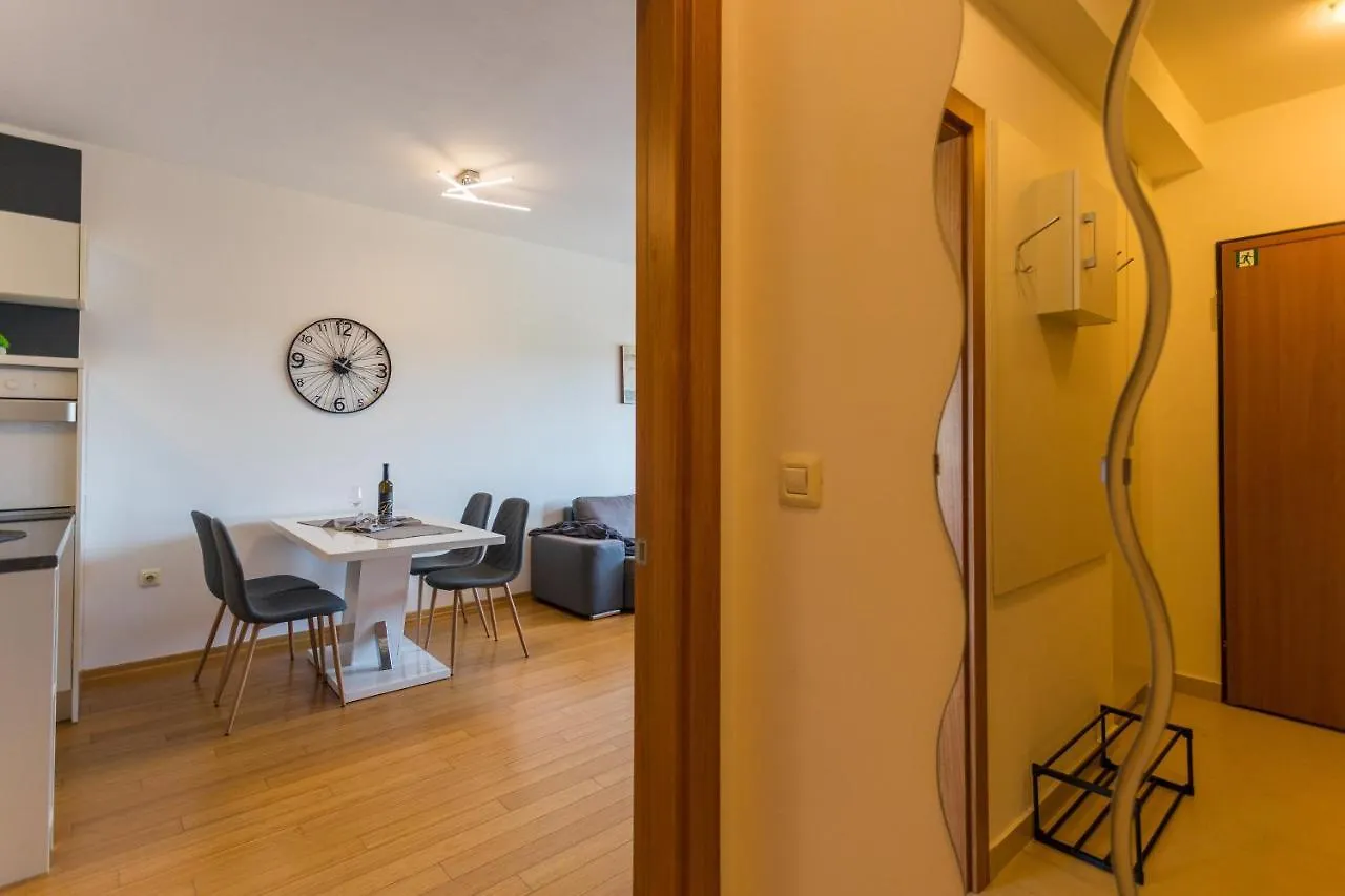 Apartman E&T **** بولا كرواتيا